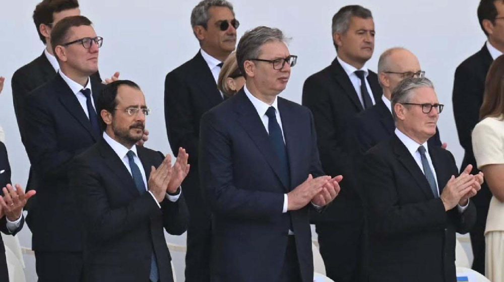 Šta je Vučić o svom povratku na mesto premijera ispričao za Fajnenšel tajms? 8