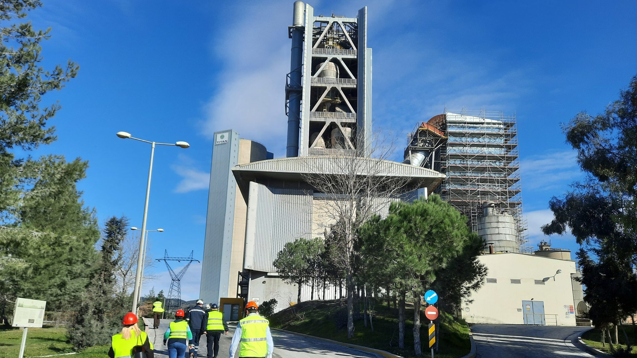 Otpad kao alternativno gorivo: Titan cementara u Solunu smanjuje emisije CO2 (FOTO) 2 Otpad kao alternativno gorivo: Titan cementara u Solunu smanjuje emisije CO2 (FOTO) 2