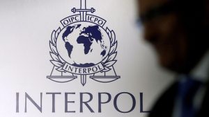 Kad i kako Interpol raspisuje poternicu 15