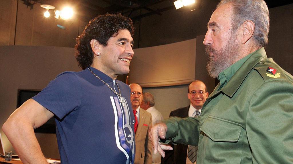 Tamo gde je fudbal više od života, a Maradona i Mesi u panteonu najvećih 8 Maradona i kubanski lider Fidel Kastro, oktobar 2005.