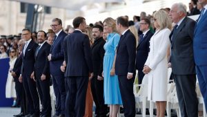 Vučić iz Pariza: Mogli bi sutra da postanemo članica NATO, ali... 16 Vučić iz Pariza: Mogli bi sutra da postanemo članica NATO, ali... 11