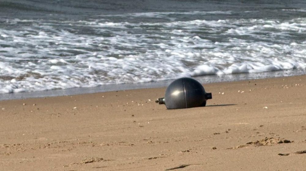 Misteriozne svemirske kugle na plaži u Australiji 7