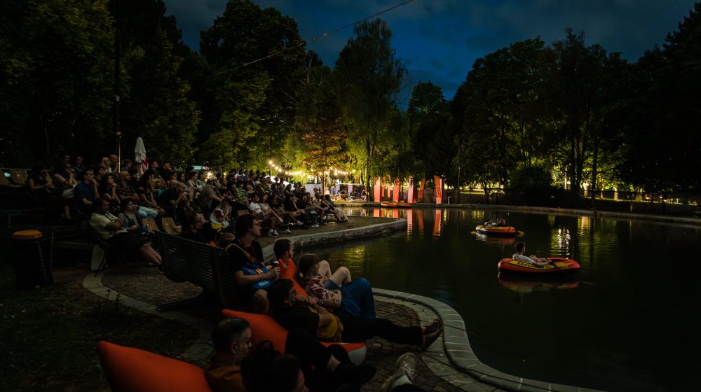 Autobusom do Prizrena, pa taksijem do Peći, a tamo - svi pričaju srpski: Reporterka Danasa na festivalu na Kosovu 7
