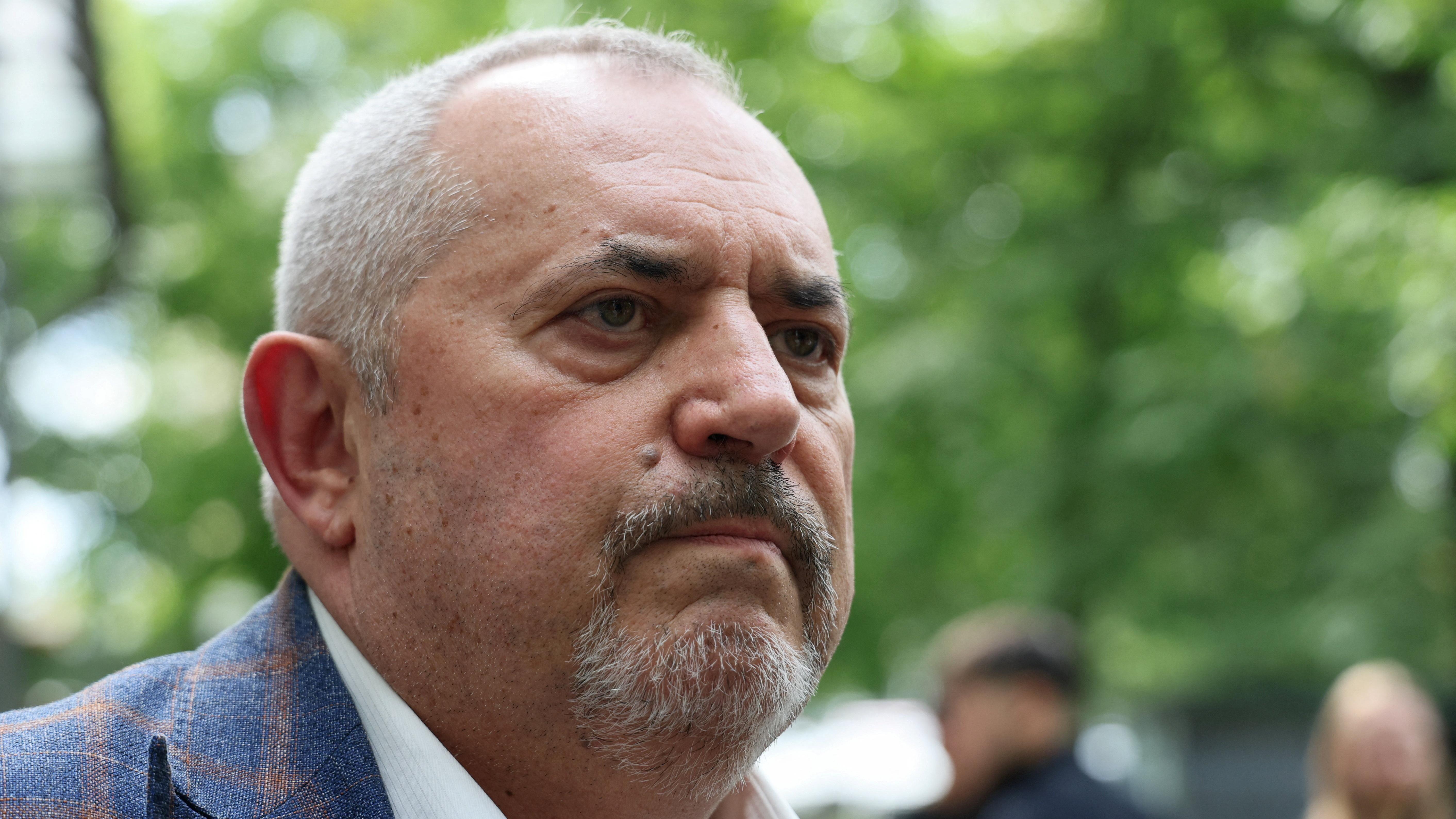 Pritvoren antiratni ruski opozicionar Boris Nadeždin zbog slike Navaljnog 1 Boris Nadeždin u sakou ispod kojeg viri bela košulja