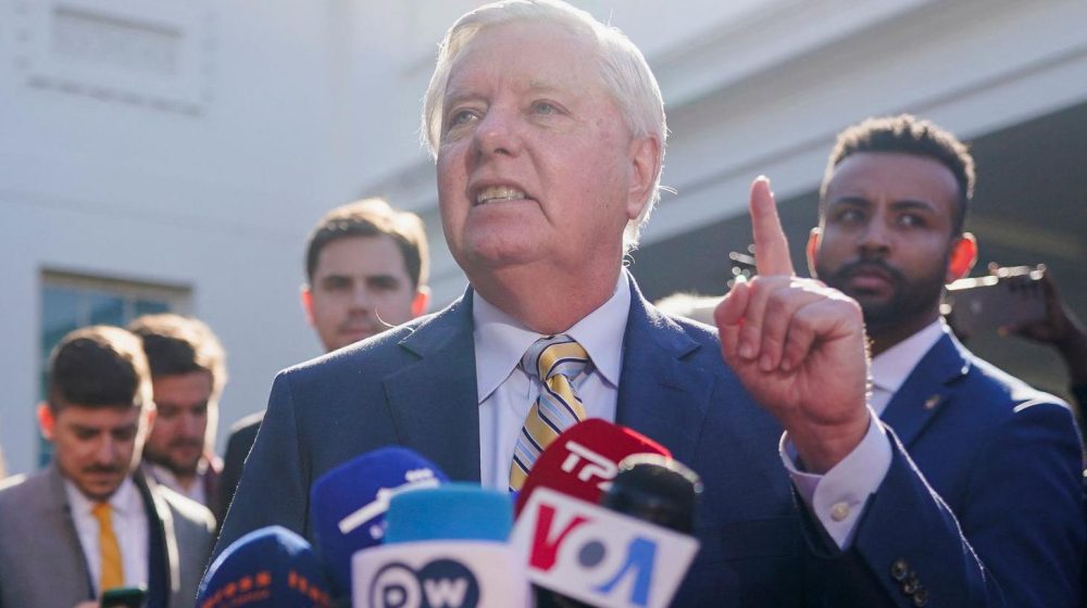 Preminuo Lindzi Grejem, američki senator i Trampov bliski saradnik 10