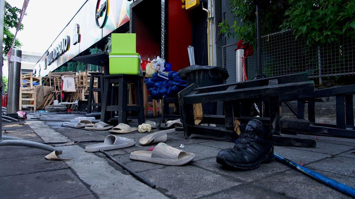 Najmanje 27 poginulih u požaru u baru u Bangkoku 1 požar u bankgoku
