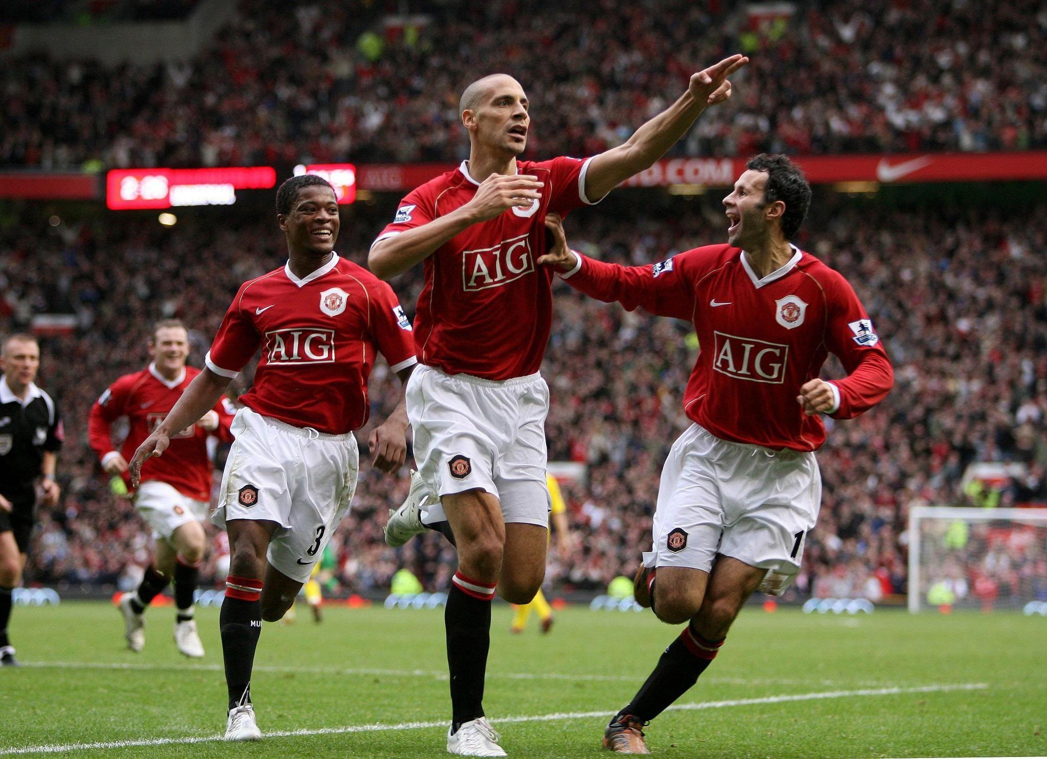 'Čovek koji je išao glavom gde niko nije smeo nogom': Priča o Nemanji Vidiću 6 rio ferdinand, rajan gigs, patris evra