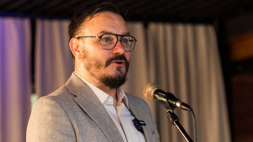 Dejan Pataki, autor knjige „Brend: TI“: „Ljudi od znanja, iskustva i integriteta češće biraju tišinu i egzil iz digitalnog prostora“ 10