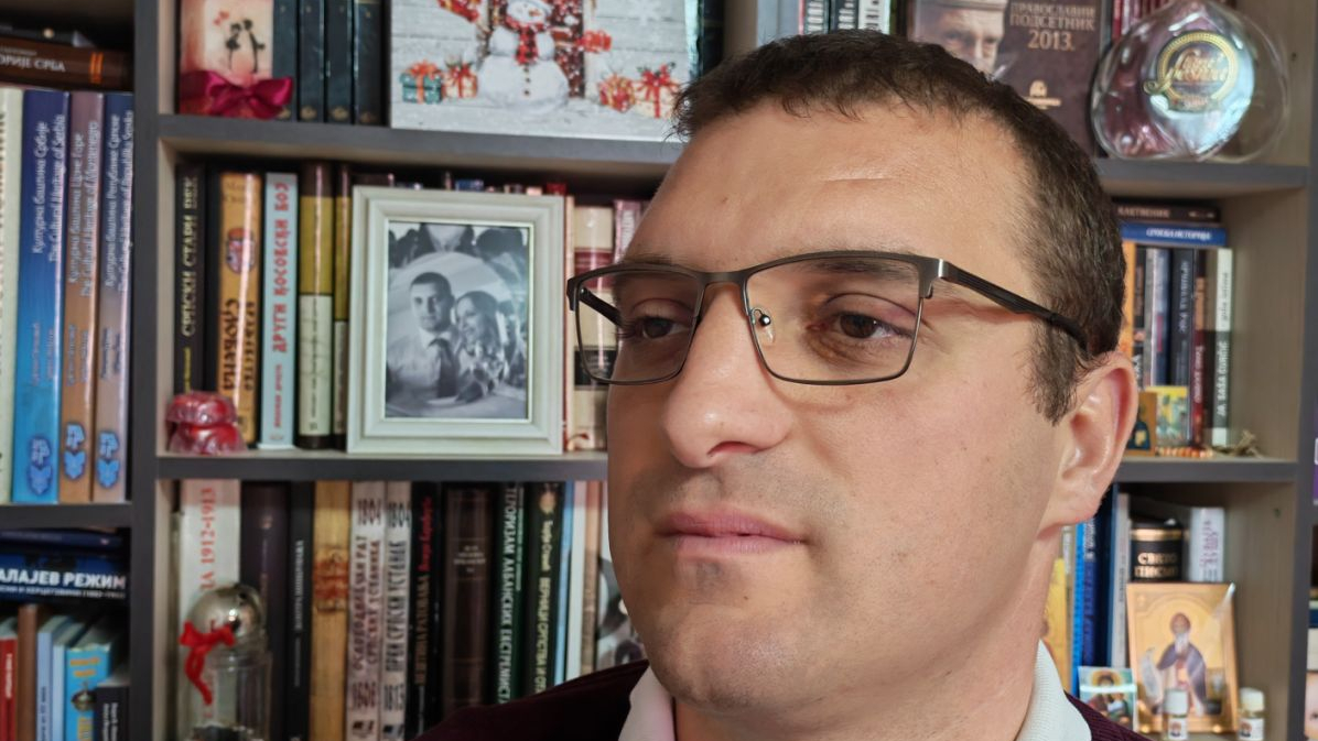 "Stanarima stizali računi i po 1.000 evra": Letnje "muke" po beogradskim zgradama 2 "Stanarima stizali računi i po 1.000 evra": Letnje "muke" po beogradskim zgradama 2