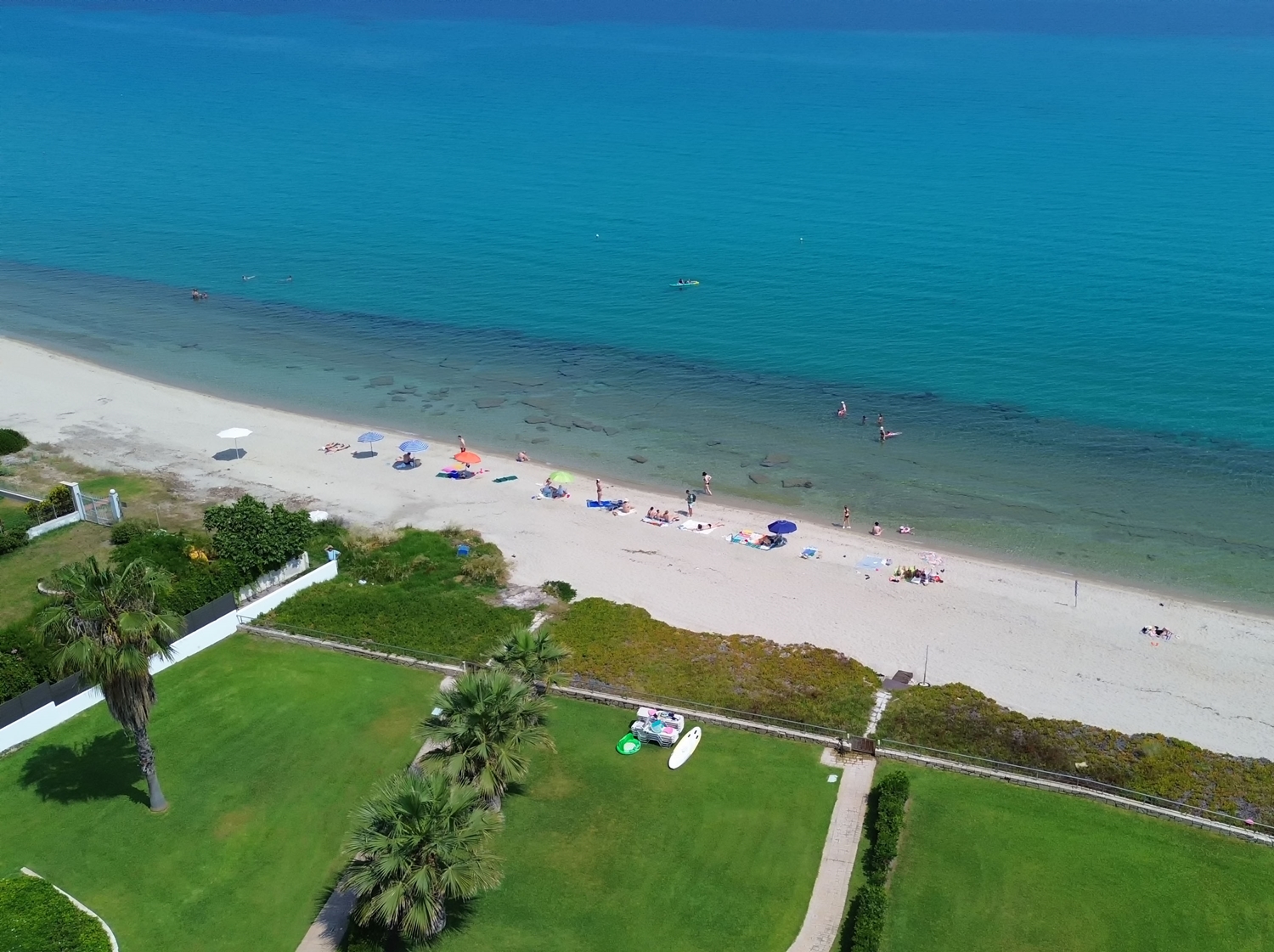 Za bezbrižan i opušten odmor: Najbolje plaže na Halkidikiju za porodice sa decom 3 Za bezbrižan i opušten odmor: Najbolje plaže na Halkidikiju za porodice sa decom 2