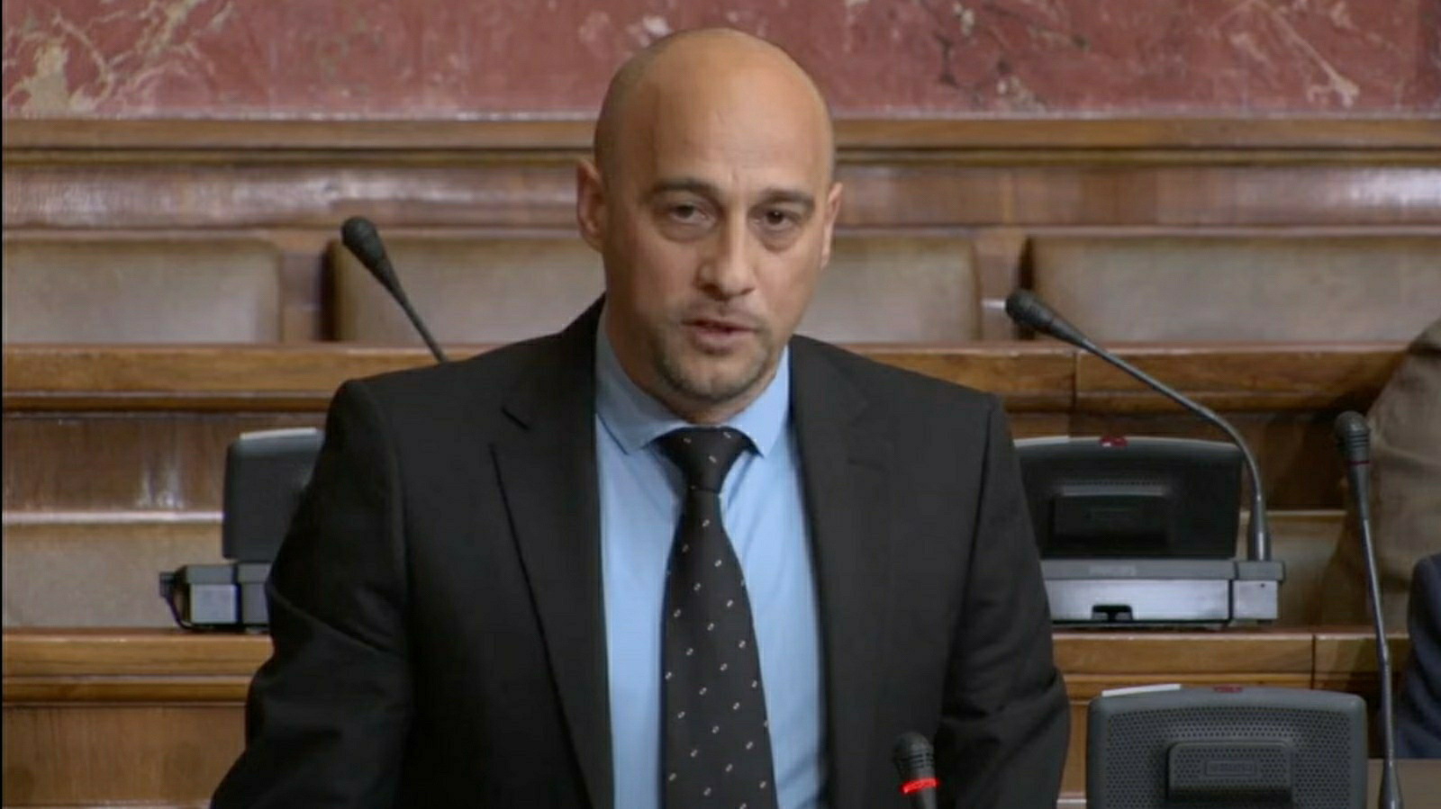 Narodni poslanici vlasti i opozicije za Danas uoči sednice o nepoverenju Vladi: Da svi iznesu svoje stavove 4 Narodni poslanici vlasti i opozicije za Danas uoči sednice o nepoverenju Vladi: Da svi iznesu svoje stavove 4