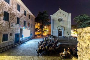 Studenti u svojim filmovima traže odgovore, i naravno da su hrabri, besni i ranjivi: 30 ostvarenja sa akademija iz regiona u trci za Zlatnu mimozu na 39. FF Herceg Novi 6 Studenti u svojim filmovima traže odgovore, i naravno da su hrabri, besni i ranjivi: 30 ostvarenja sa akademija iz regiona u trci za Zlatnu mimozu na 39. FF Herceg Novi 3