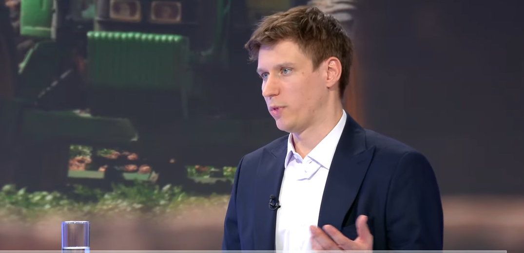 Sad Paunović umesto Vulina govori šta Vučić i Vlada misle: Zašto ministarka još nije "sklonjena" i šta to govori o jačini pritiska opozicije i javnog mnjenja? 4