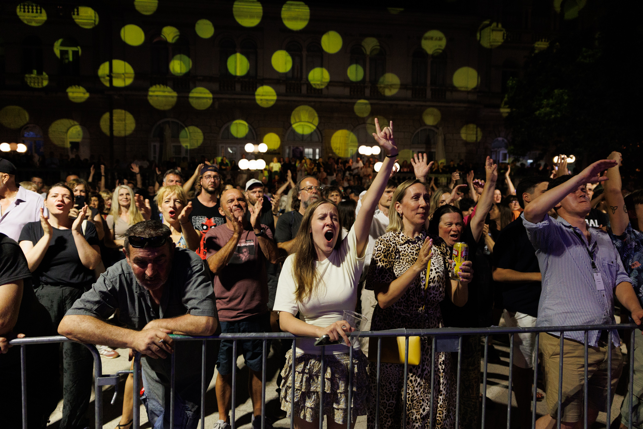 Pula peva s Canetom i Partibrejkersima: Ovacije na koncertu u muzičkom programu 73. filmskog festivala 4