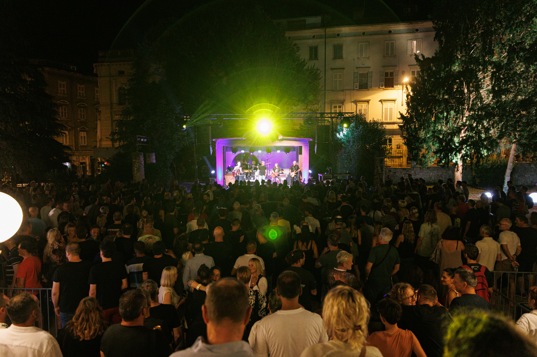 Pula peva s Canetom i Partibrejkersima: Ovacije na koncertu u muzičkom programu 73. filmskog festivala 3