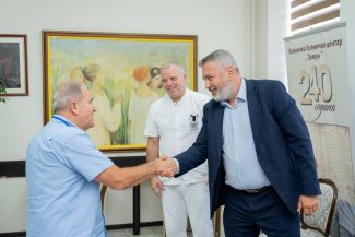 Poeni za humanost: Fondacija Mozzart uručila vredne aparate Odeljenju urologije KBC Zemun 2