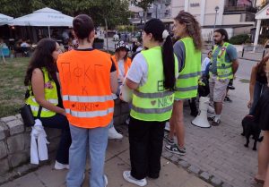 Kako se pobeđuje na izborima i zašto je izborna kontrola ključna: Studentska tribina večeras na Đačkom trgu u Kragujevcu