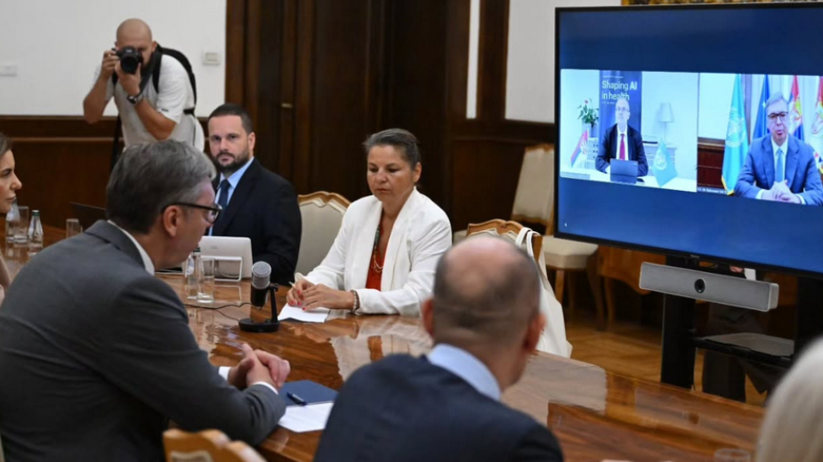 Vučić sa predstavnicima SZO razgovarao o povoljnijim cenama lekova 11