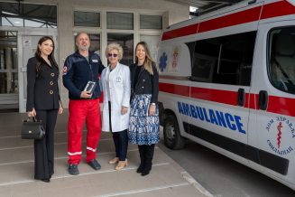 Zdravstveni karavan Fondacije Mozzart ove godine krenuo je iz Svilajnca gde je Hitnoj pomoći doniran portabilni ultrazvučni aparat Od Svilajnca do Valjeva: Fondacija Mozzart od početka godine pomagala zdravstvu širom Srbije 2