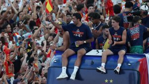 Španija dočekala svetske prvake: Fijesta za pamćenje u Madridu - u fotografijama 3 Španija dočekala svetske prvake: Fijesta za pamćenje u Madridu - u fotografijama 2