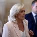 Le Pen može da se kandiduje na izborima, ali mora da nosi nanogvicu 1
