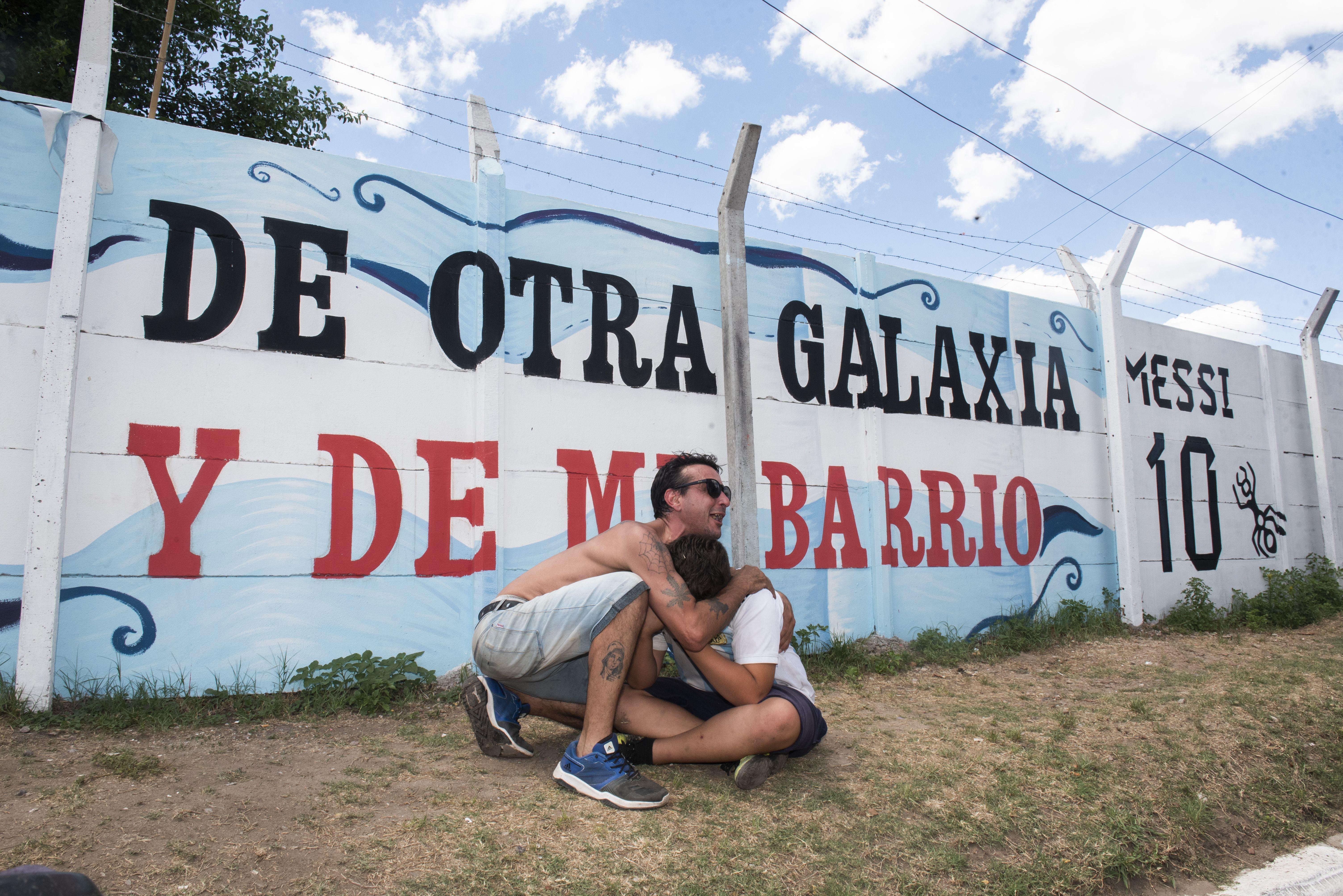 Tamo gde je fudbal više od života, a Maradona i Mesi u panteonu najvećih 7 argentina, argentinski navijači, fudbal u argentini