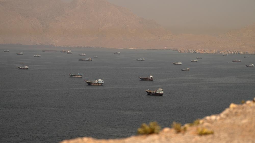 'Primirje je završeno': Amerika i Iran razmenjuju vatru, Tramp nazvao iranske vođe 'ludacima' 1 Desetine brodova u moru, ormuski moreuz, brodovi u ormuskom moreuzu
