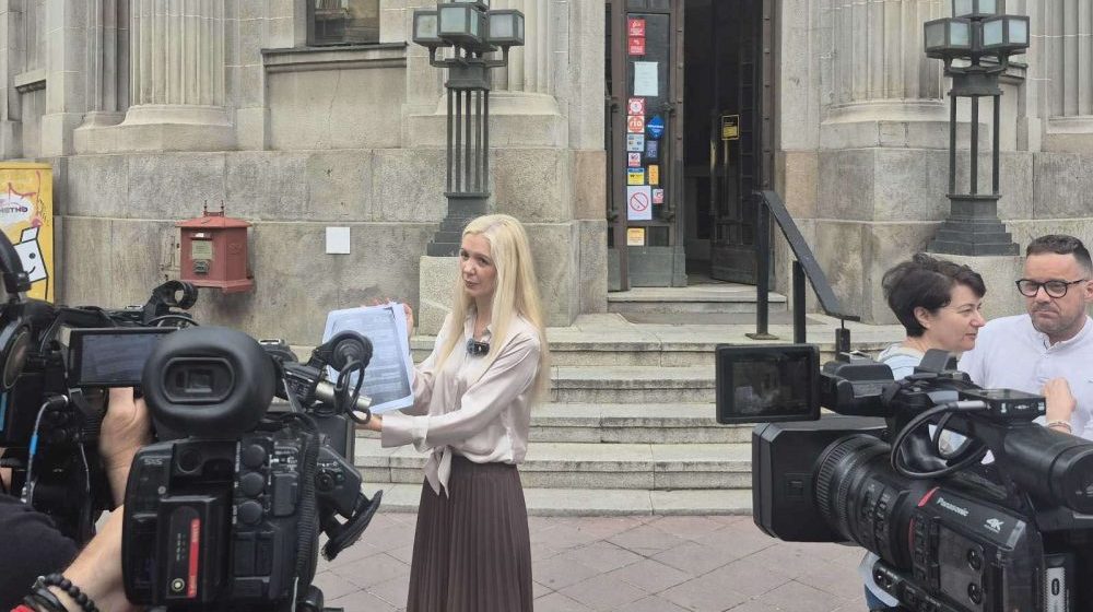 "Ne mora Vučić da angažuje BIA, mi sve znamo": Poslanica Milošević objavila da su radnici Pošte u Nišu otkrili organizovanu krađu turističkih vaučera 9