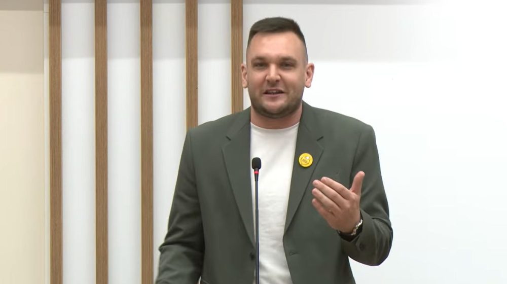 Ljutovac tražio od Nikodijevića da kaže da li je Siniša Mali odbornik 7