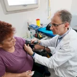 Mobilna ambulanda danas u Maloj Plani, premijer i ministar pregledali građane 5