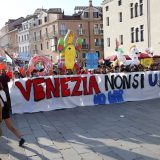 demonstranti u Veneciji
