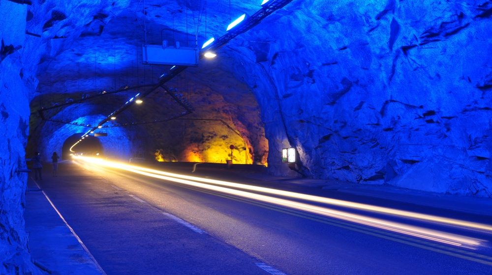 Pet godina gradnje, milioni kubika stene i rezultat je svetski rekord: Ovo je najduži tunel za automobile na planeti 9