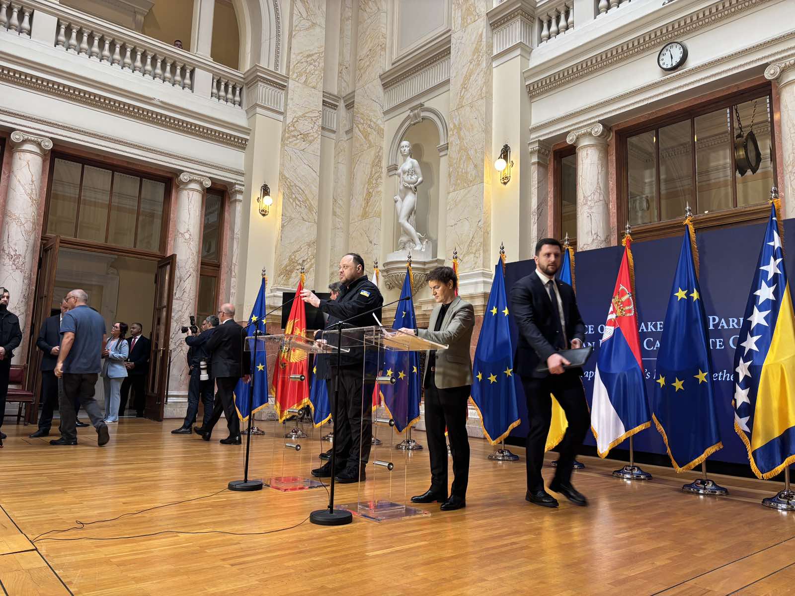 “Pozitivan, ali ne i dovoljan gest”: Pomaže li Vučiću najnoviji vid saradnje sa Ukrajinom kod EU? 4 “Pozitivan, ali ne i dovoljan gest”: Pomaže li Vučiću najnoviji vid saradnje sa Ukrajinom kod EU? 3