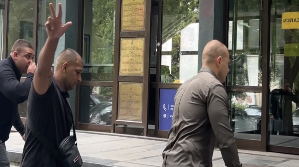 Suđenje "porše ekipi" koja je napala građane nastavljeno u Novom Sadu: U zgradu suda ušli uz povike "Srbija pobeđuje" 10