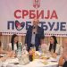 Vučević održao sastanak sa polaznicima Akademije mladih lidera, ali se na fotografiji vidi i jedan ministar 1