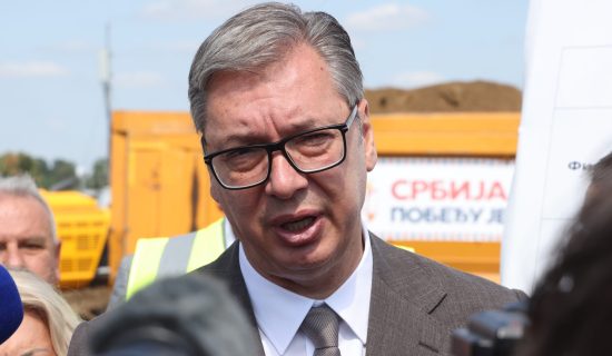 "Sa optimizmom iščekujem kraj razgovora između Rusa, Mađara i Srba": Vučić o NIS-u, američkim carinama i predstojećim isplatama građanima 6